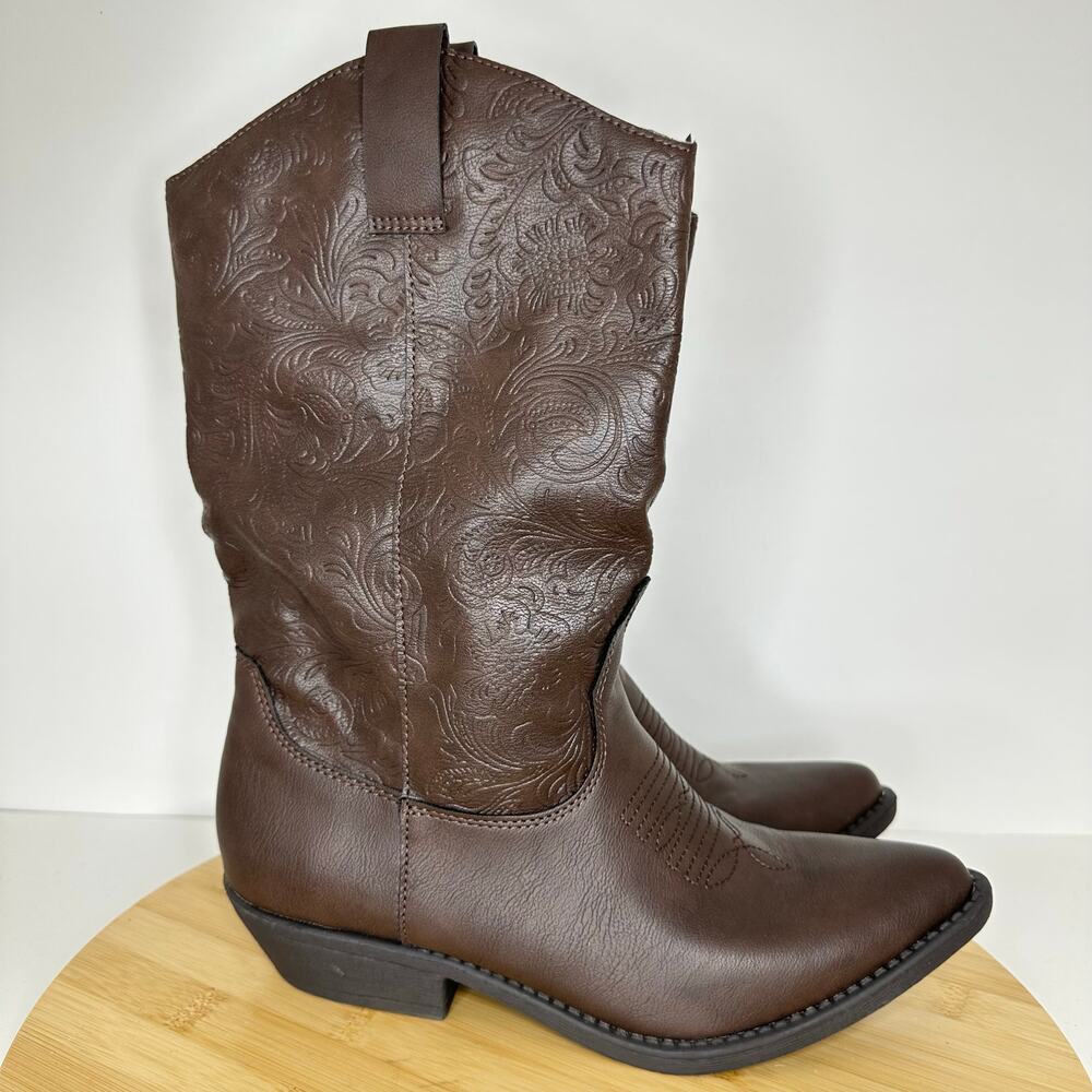 Me Too Dorrie Cowboy Boots Embossed Brown Vegan Leather Western Size 7 NEW